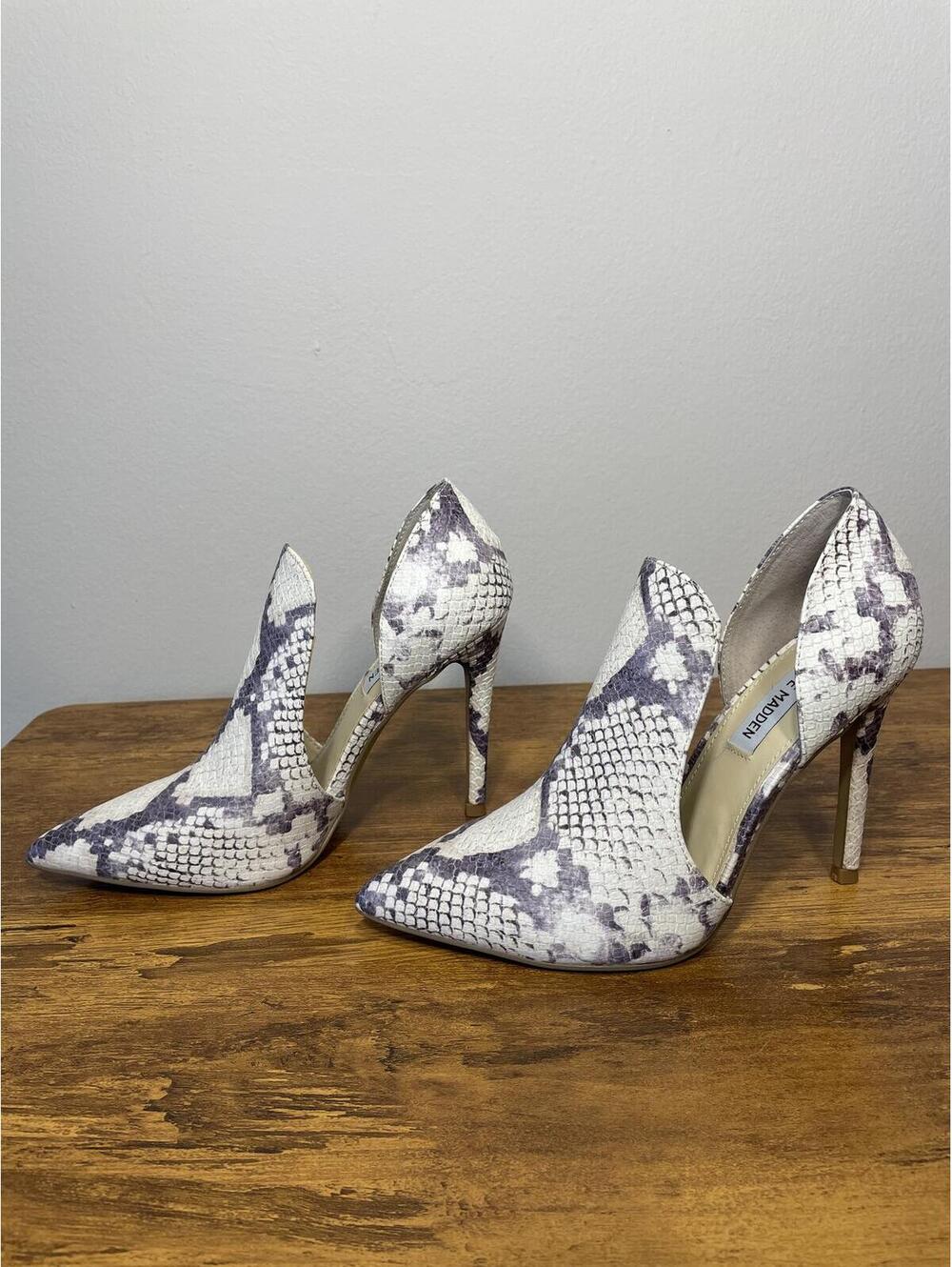DOLLY Natural Snakeskin Pointed Toe Stiletto Pump 6.5 norm - Picture 3 of 7